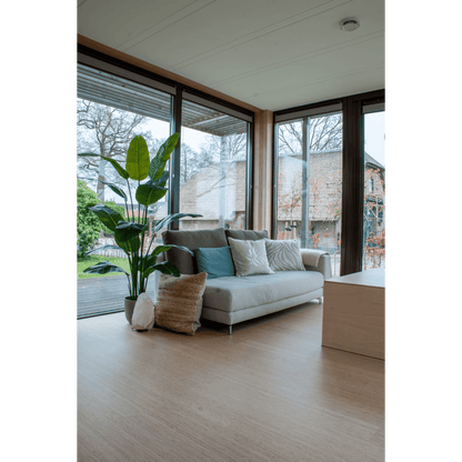 Kunst bananenplant 180 cm met grote groene bladeren, perfect voor tropische sfeer in je huis of kantoor.
